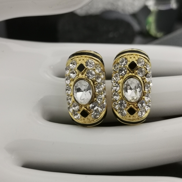 Vintage Oscar De Le Renta Gold Plated Earrings with Swarovski Crystal andEnamel - Picture 2 of 9